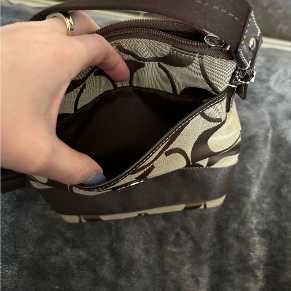 Small crossbody coach bag - Picture 5 of 8